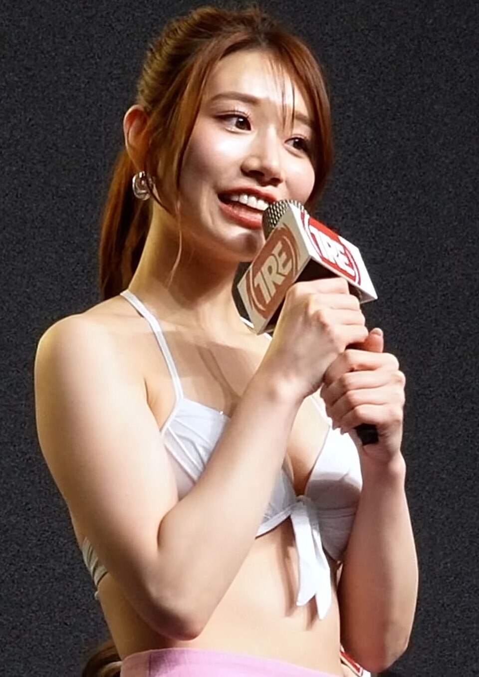 ไซกะ คาวาคิตะ (Saika Kawakita)